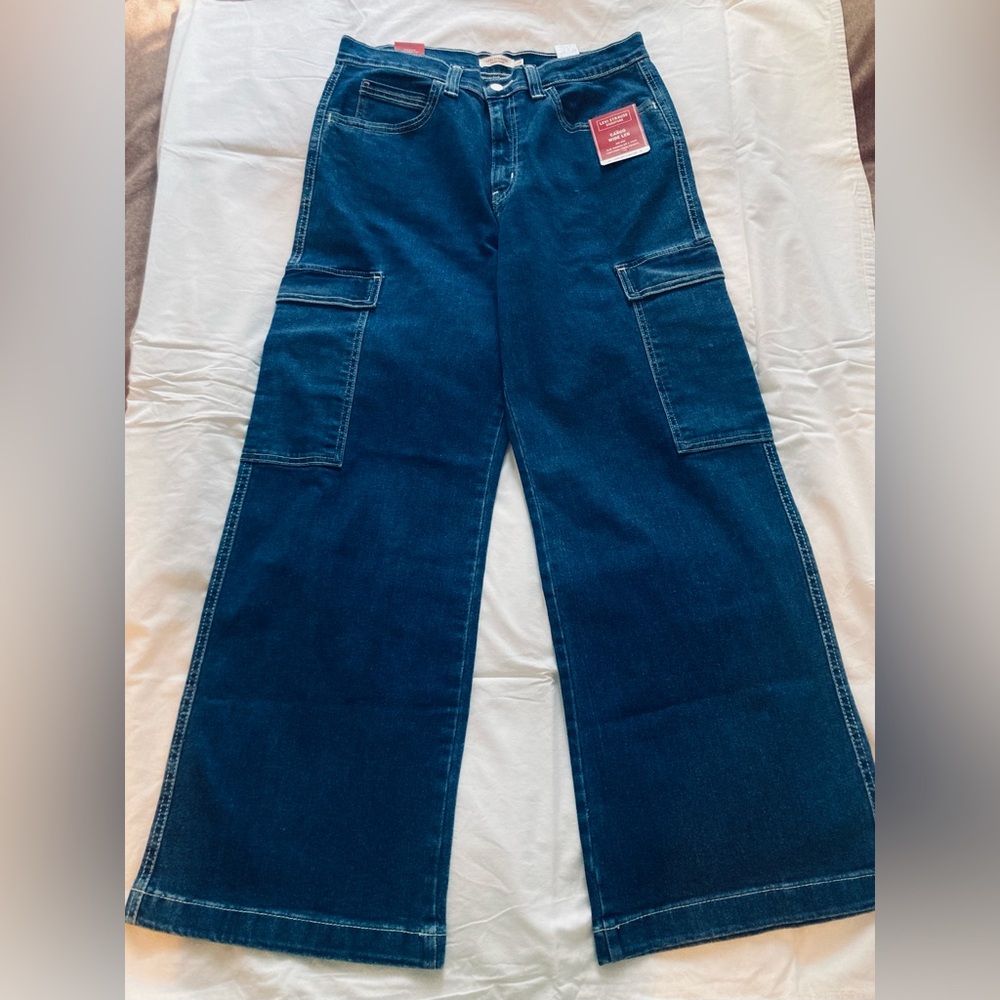 NWT LEVI'S WIDE LEG CARGO JEANS Y2K